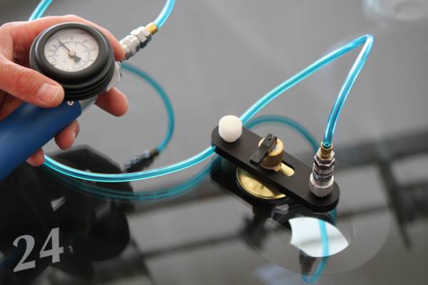 Steinschlagreparatur in Chemnitz durch Autoglas-Zentrum 24